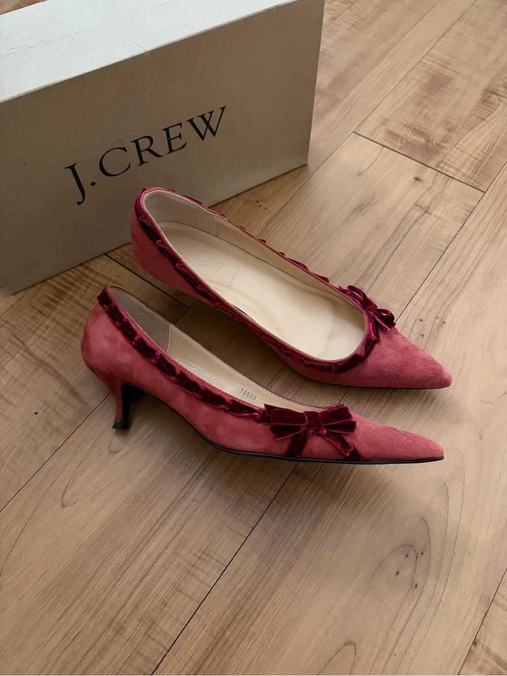 J.Crew Suede Velvet Pointed-Toe Kitten Heel Pumps Brand New Vintage Y2K